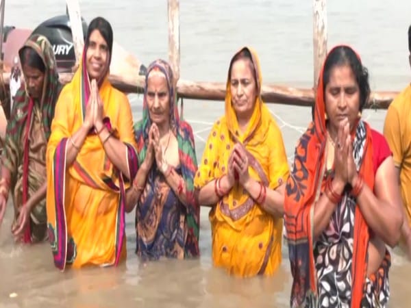 Chhath Puja 2022 Day 2: Preperations in full swing by devotees on 'Kharna'