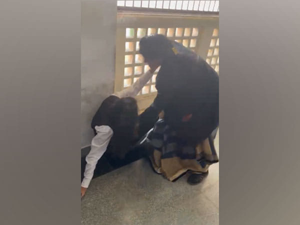 FIR lodged against advocate for altercation with another advocate at Kasganj family court