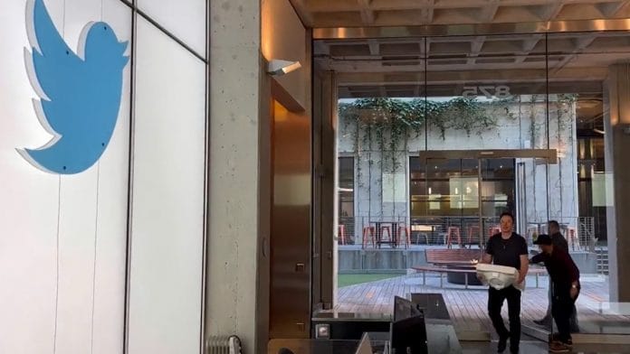 Elon Musk enters Twitter HQ on 27 October 2022 | Twitter @elonmusk