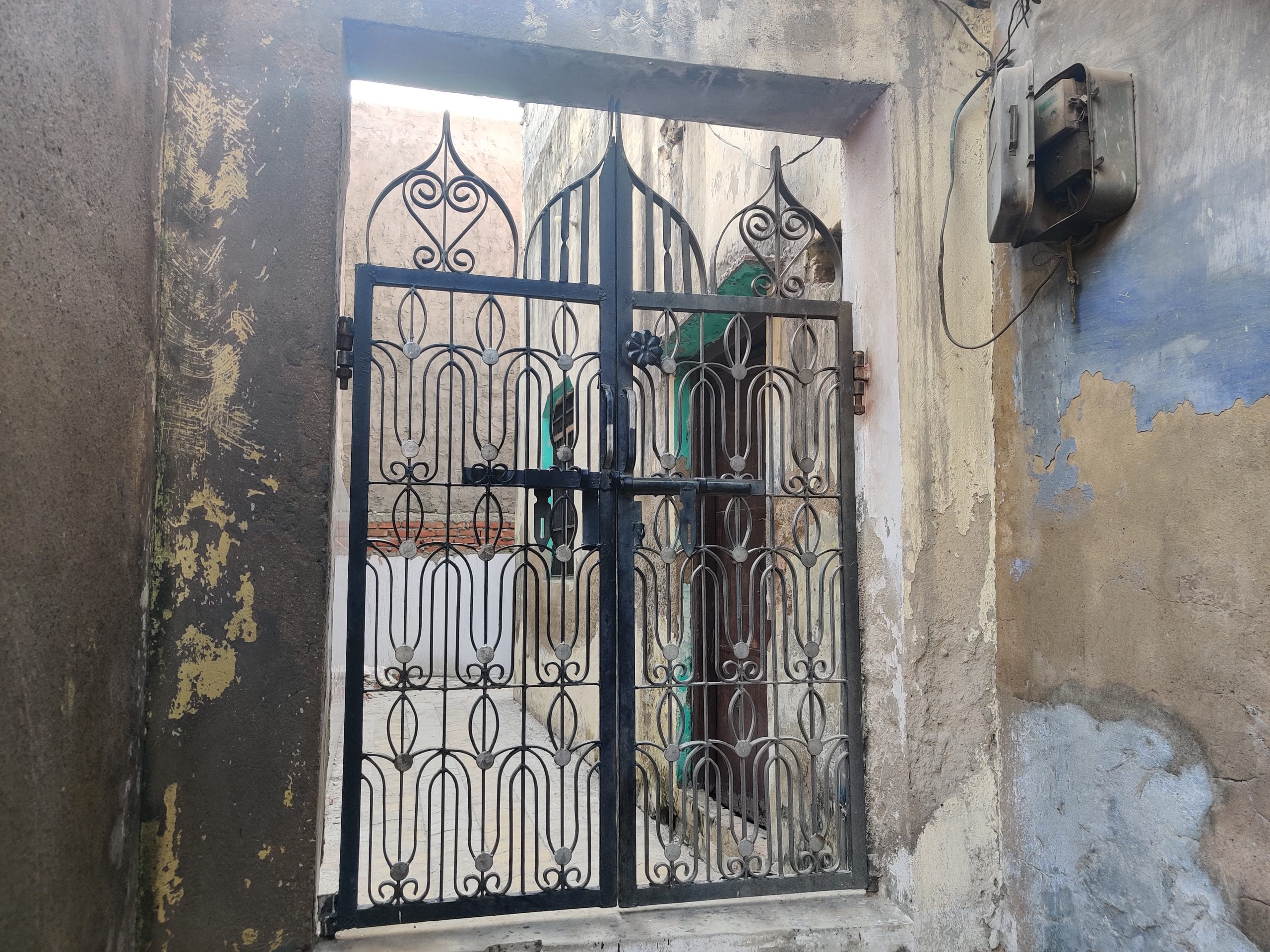Entrance gate to the mosque | Bismee Taskin | ThePrint
