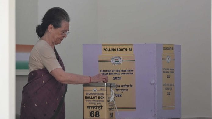 Congress interim president Sonia Gandhi cast her vote to elect the new party president at Delhi's AICC office on Monday | Suraj Singh Bisht | ThePrint