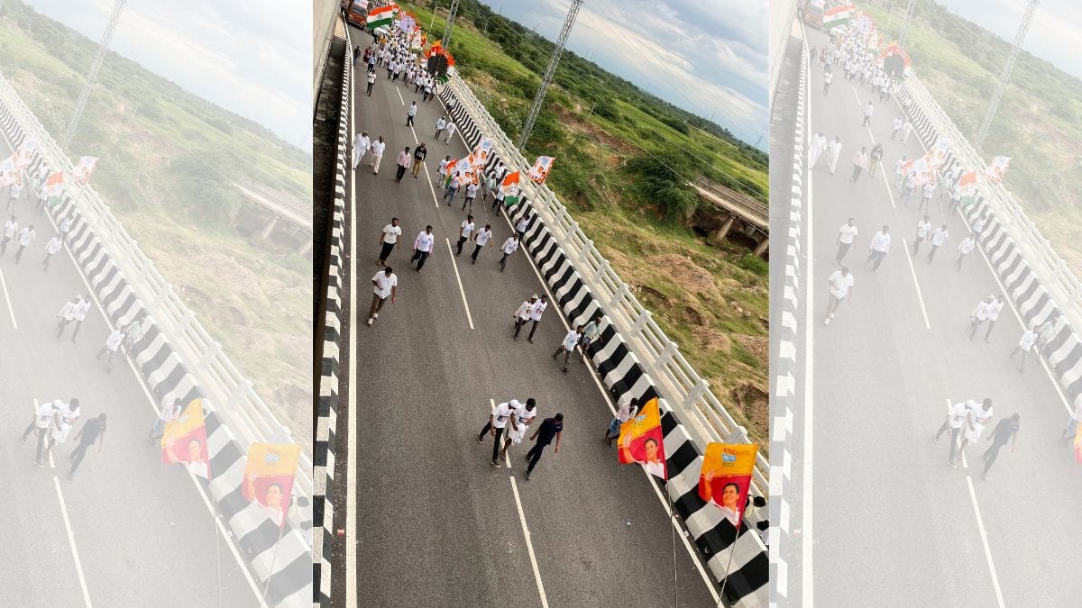 The Yatris approach Hirehalli Wednesday | Photo: Abantika Ghosh | ThePrint