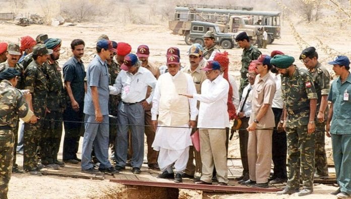 pokhran Missile-man A.P.J Abdul Kalam and Atal Bihari Vajpayee on 11 May 1998 | @mpparimal | Twitter