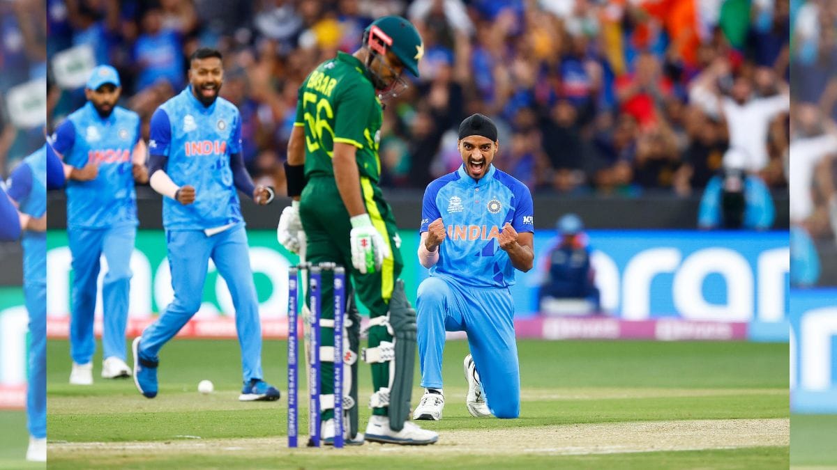 India's Arshdeep Singh celebrates after taking down Pakistan's Babar Azam | Image via Twitter/@BCCI