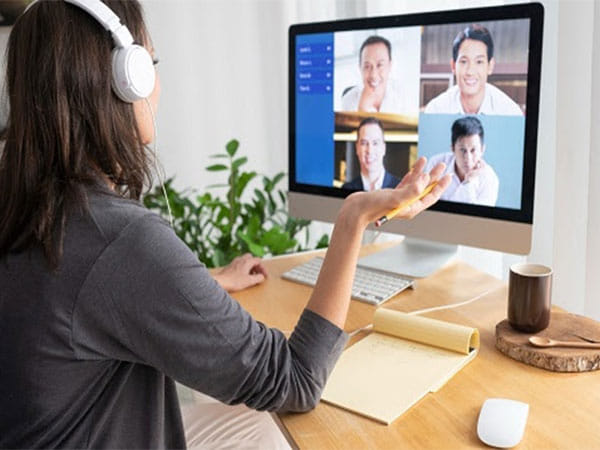 Hybrid Working is now the most preferred working strategy for both employers and employees