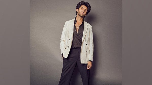  Kartik Aaryan gains 14 kgs for 'Freddy', see his transformation pics