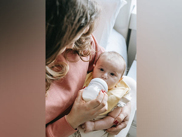 Study finds formula milk digital marketing is associated with poor parental feeding habits