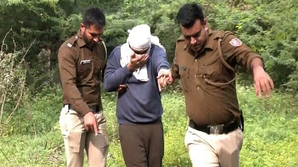 Delhi Police takes DNA samples of Shraddha's father to match traced bones