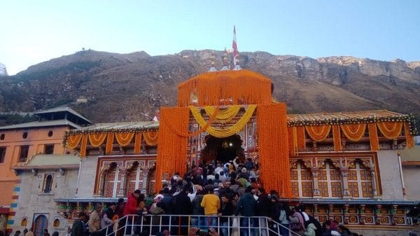 Portals of Kedarnath Dham to be shut for winter today 