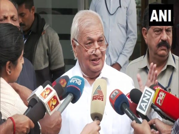 Kerala Governor vows to end life-long pension for state ministers' personal staff