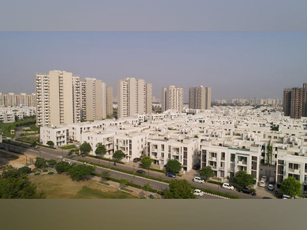 As the property market continues to slump in China, are property investors turning to India? 