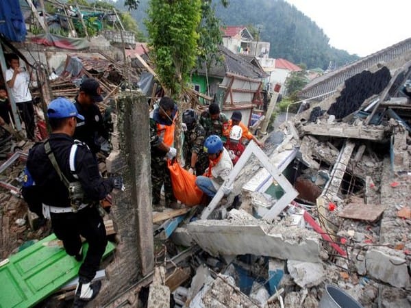 Death toll in Indonesia earthquake jumps to 268