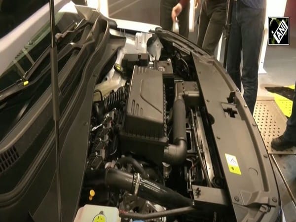 Sanctions-hit Russia turns to India for 500 products in its key sectors