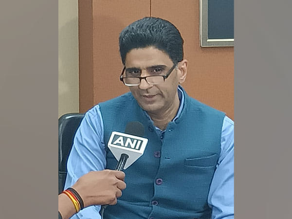 Two Naxals carrying reward of Rs 43 lakhs gunned down in MP