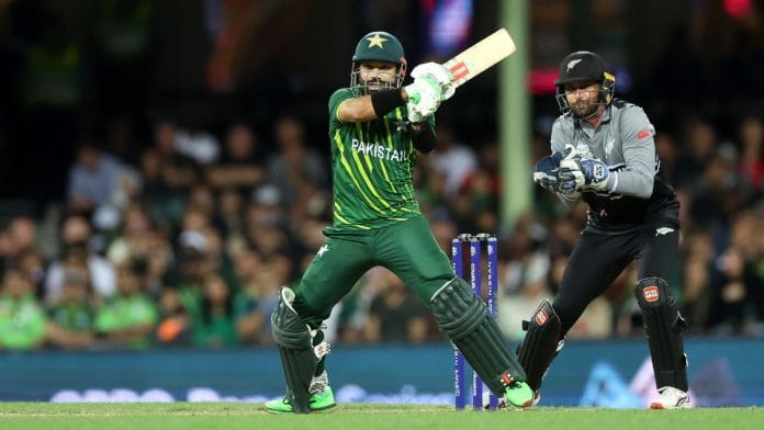 Rizwan reaches his well-timed half-century | Twitter/@BLACKCAPS