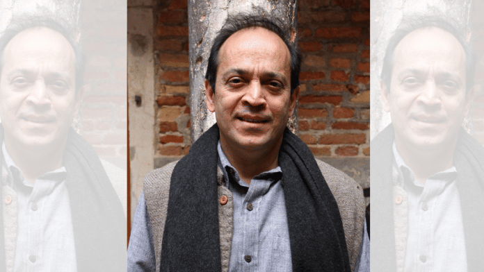 Author and poet Vikram Seth | Facebook