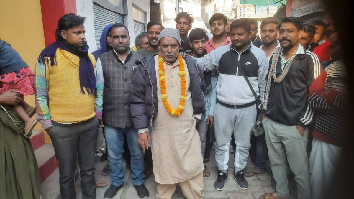 Jai Prakash being welcomed by the villagers | By special arrangement