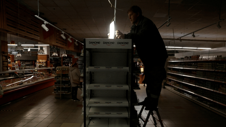 Ukrainians ‘most likely’ to live with blackouts till March-end, says major energy provider