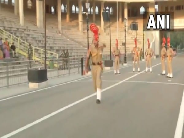 BSF launches website for online bookings of 'Beating Retreat Ceremony' at Attari border