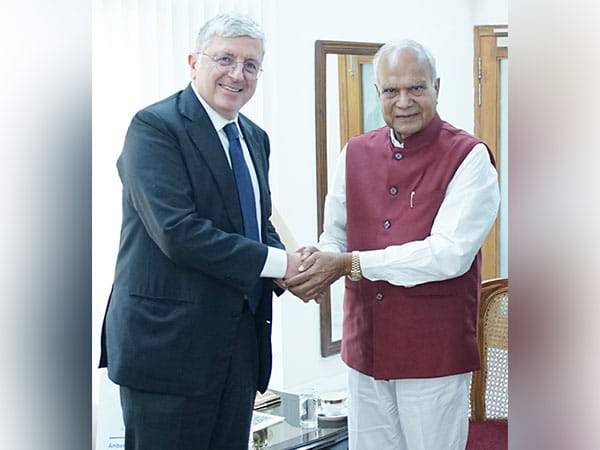 Italian envoy calls on Punjab Governor, evinces interest in promotion of cultural, tourism ties