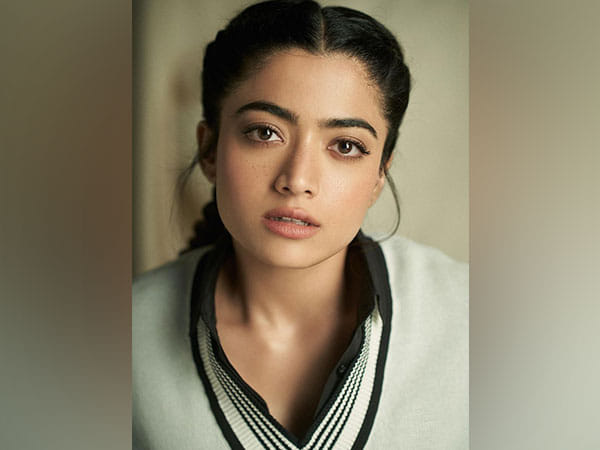Rashmika Mandanna thanks director Devi Sri Prasad for 'Pushpa' song 'Saami Saami'