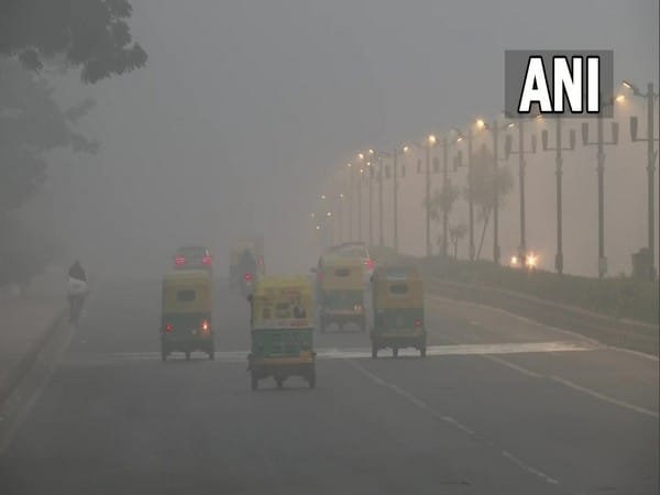 Dense fog, low visibility engulf North India