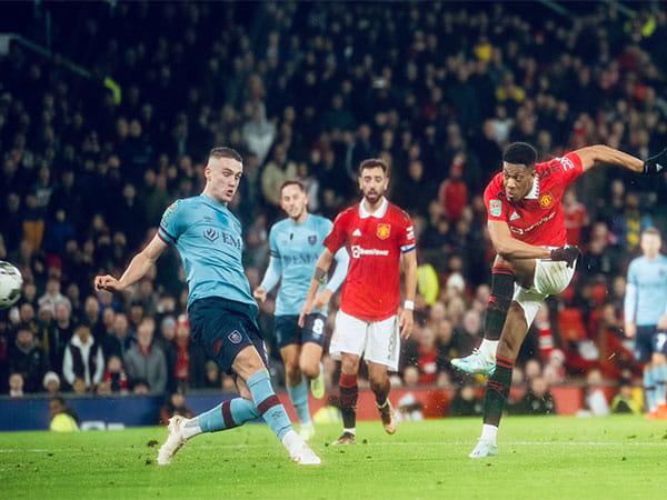Eriksen, Rashford score to take Manchester United into Carabao Cup quarterfinals