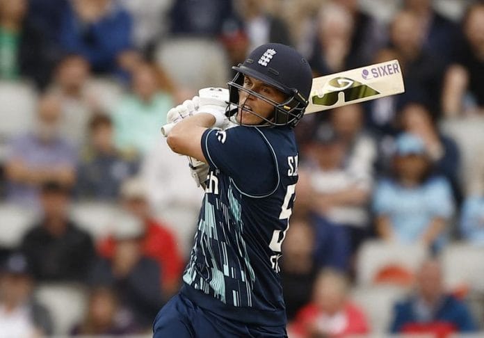England's Sam Curran in action | Action Images via Reuters/Jason Cairnduff