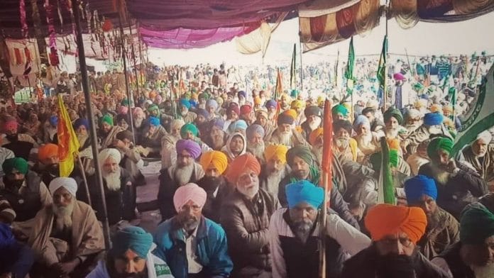 Protesters at Zira Sanjha Morcha on 20 December 2022 | Twitter @Tractor2twitr_P