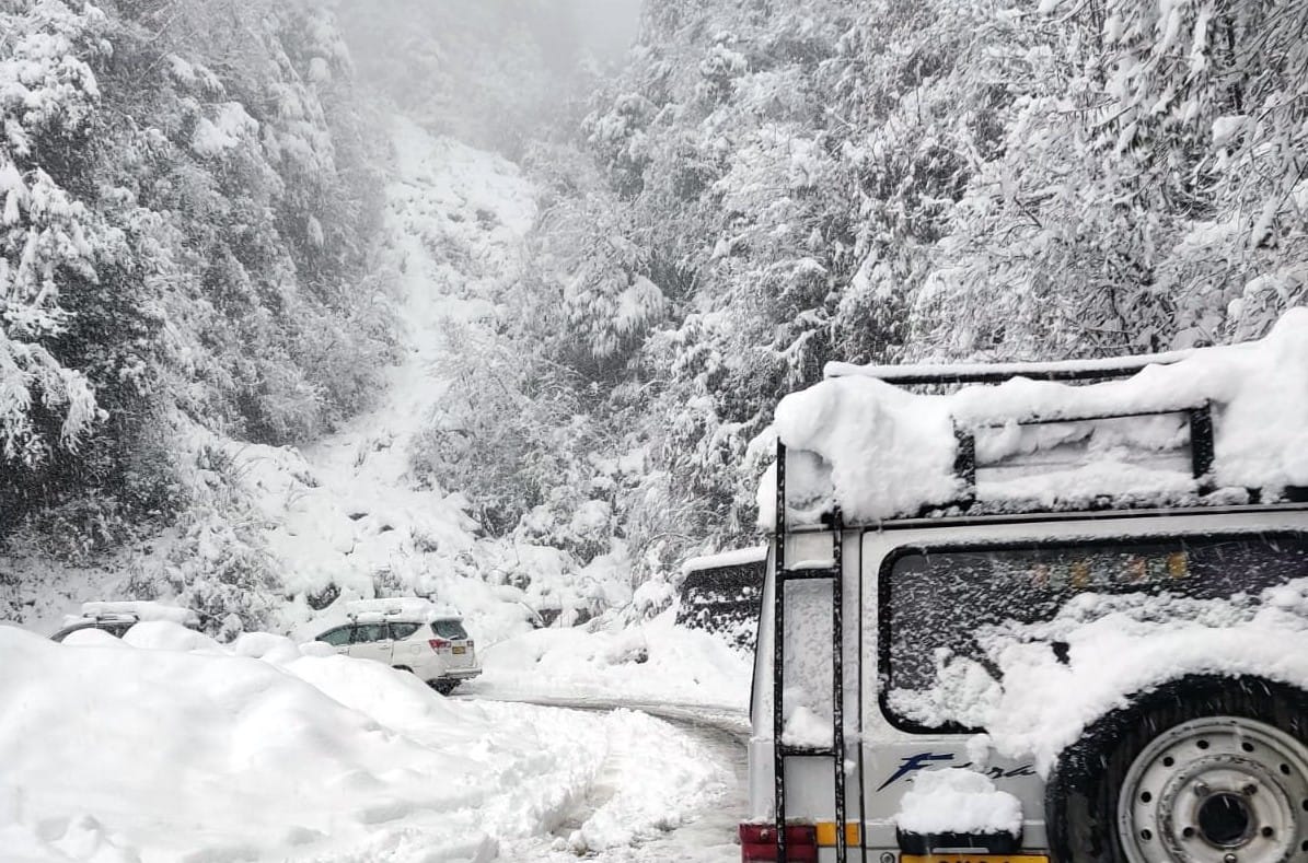 16 Army personnel killed in road accident in North Sikkim