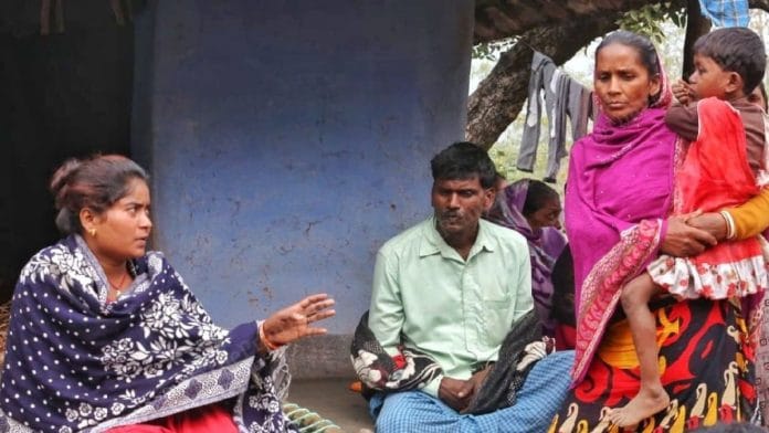 Rebika's sister Sheela (L) and her parents Suraj and Chandi with their 5-year-old grandchild Riya | Praveen Jain, ThePrint