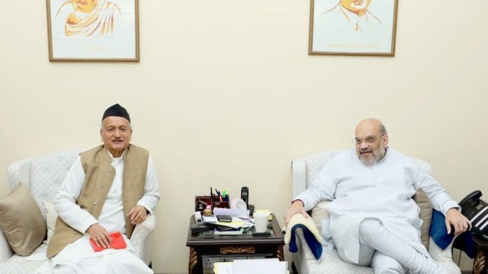 File photo of Maharashtra Governor Bhagat Singh Koshyari with Union Home Minister Amit Shah | Twitter/@HMOIndia