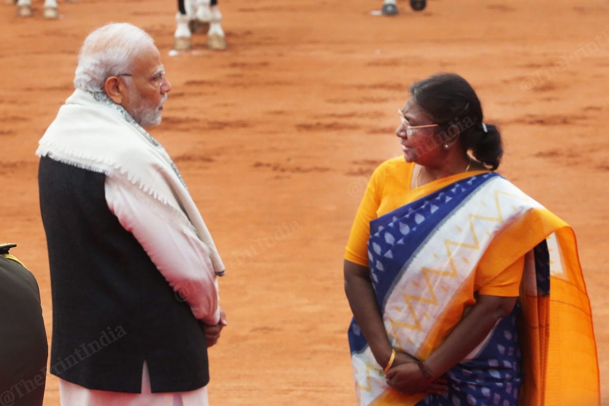 Murmu and Modi talk as the Egyptian president arrive at the Draupadi ceremony | Photo: Praveen Jain | ThePrint