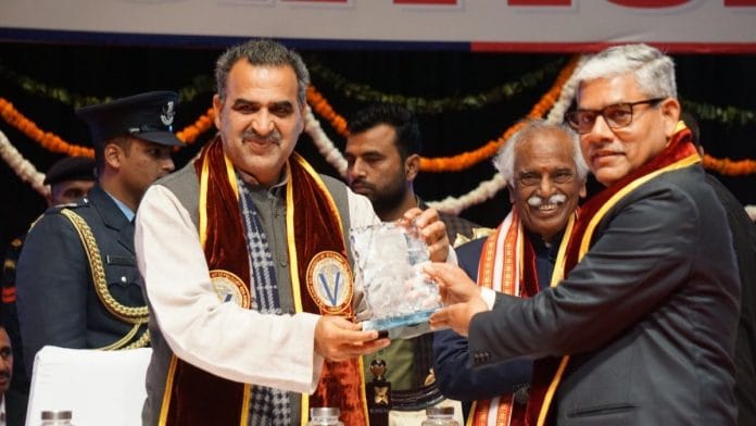 Union Sanjeev Balyan (left) and Haryana Governor Bandaru Dattatreya at Lala Lajpat Rai University of Veterinary and Animal Sciences (LUVAS) in Hisar | Photo: @drsanjeevbalyan/Twitter