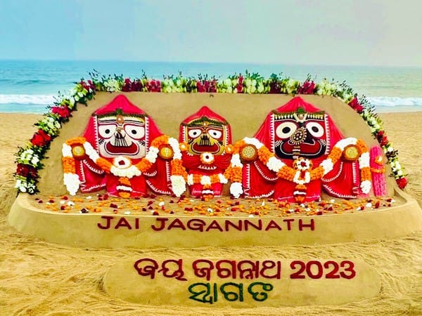 Odisha: Sudarsan Pattnaik welcomes New Year with sand sculpture of Lord Jagannath