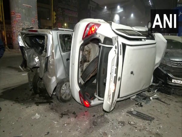 Delhi: Police officer booked for ramming 6 vehicles with his car