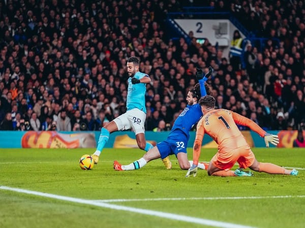 Manchester City edge Chelsea 1-0 to close gap with table-toppers Arsenal