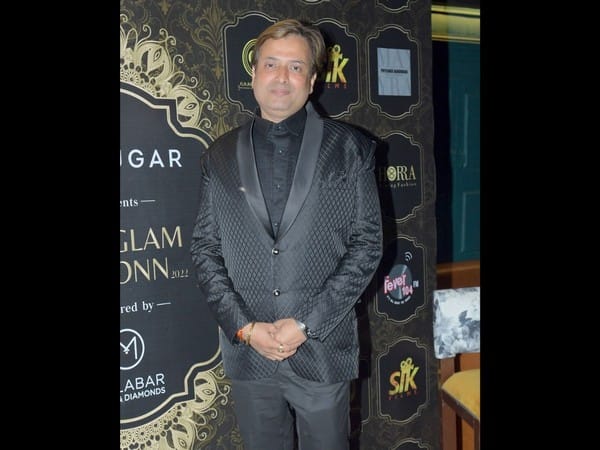 Glam Onn Calendar 2023 thematic world promises to bring back those iconic Bollywood trends that got us at the edge of seats, filled with plush emotions