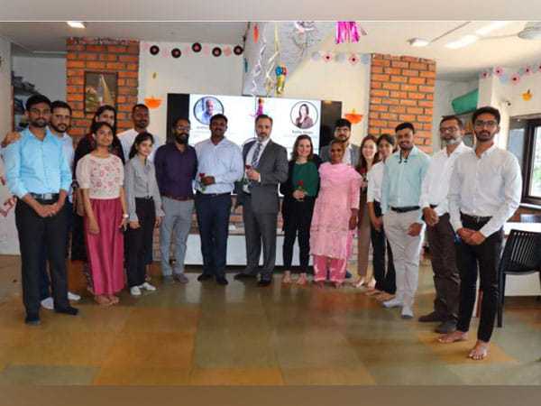 Hadapsar Lighthouse announces Global Investment Firm AllianceBernstein donates 50 laptops for Youth