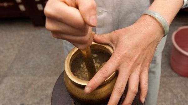 China: Xinjiang officials urge hospitals to use traditional Uyghur medicine to treat COVID-19 