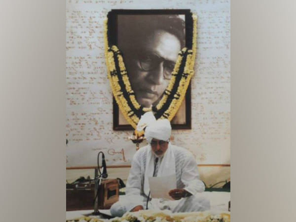 Harivansh Rai Bachchan death anniversary: Madhushala to Agnipath remembering his best poems