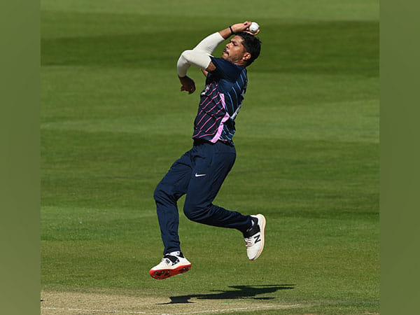 Indian cricketer Umesh Yadav duped of Rs 44 lakh