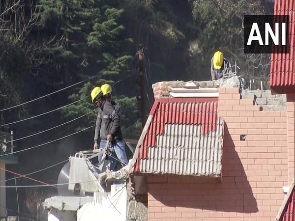 Joshimath land subsidence: Demolition work continues in affected areas