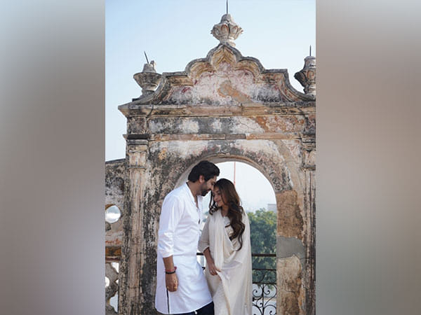 Akhil Sachdeva's love ballad O Sanam featuring Sara Gurpal is the right mix of melody and poetry, hitting home with people across the board