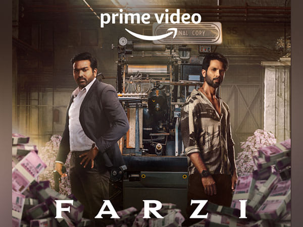 Shahid Kapoor, Vijay Sethupathi's web series 'Farzi' title track 'Sab Farzi' out now