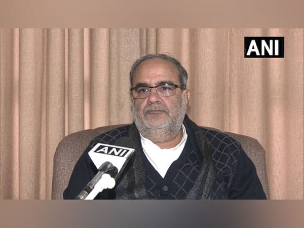 UP BJP chief asks Akhilesh to clear SP's stand on Swami Prasad Maurya's remark on seers 