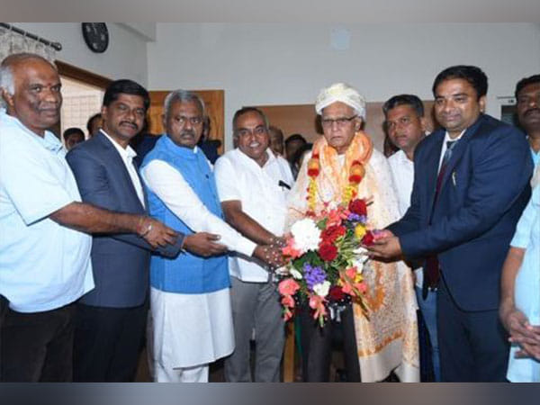 Kannada author SL Bhyrappa among 42 Padma awardees felicitated on R-Day celebrations in 39 districts