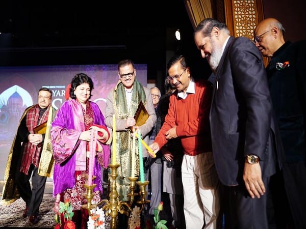 Renowned Ghazal singer Anita Singhvi awes crowd at Dayar-e-Ishq concert; CM Kejriwal attends as Chief Guest