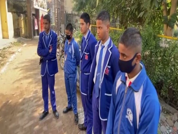 UP: Private school teacher cuts students' hair without permission, parents demand action