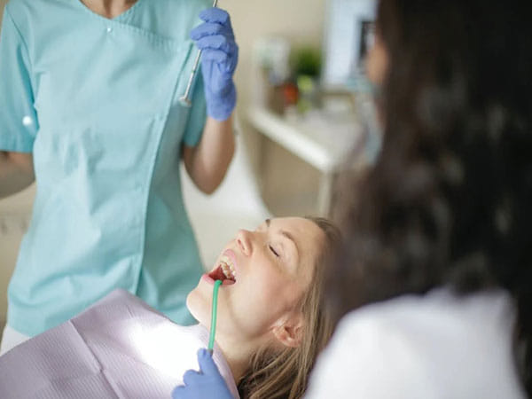 Researchers suggest pharmacologic treatments for managing tooth extraction pain